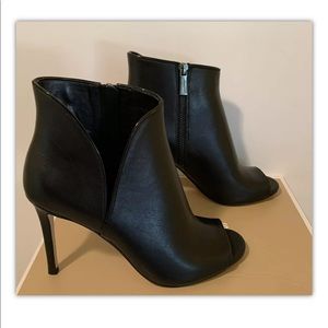Brand New Michael Kors Harper Black Leather Booties